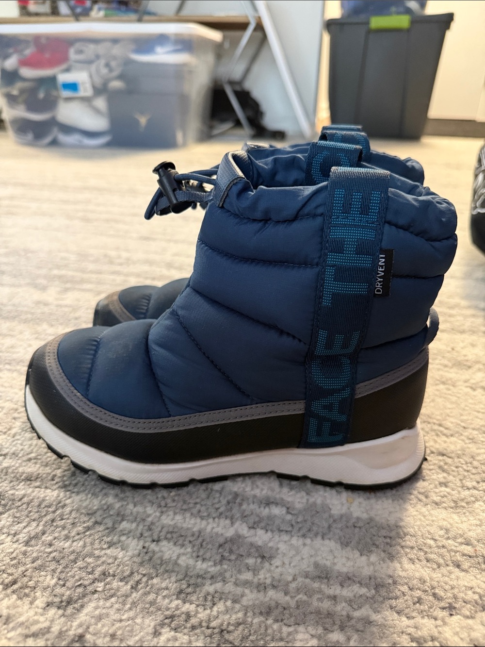The North Face Kids ThermoBall Pull-On Navy Blue Insulated Snow Boots